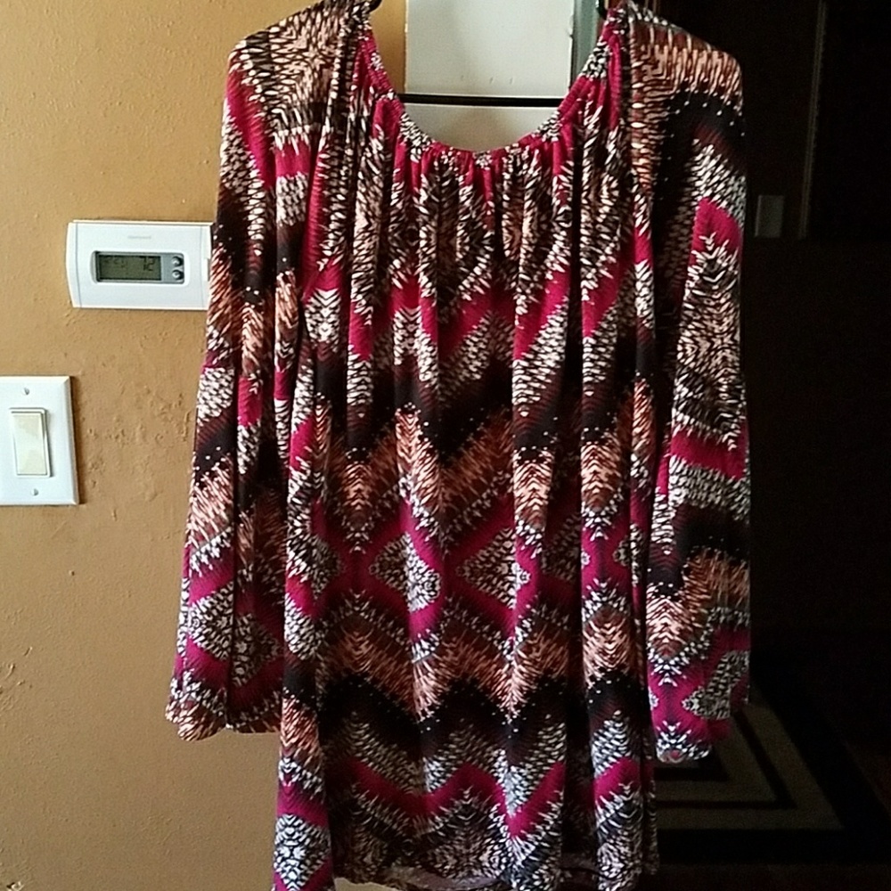 Bell sleeve tunic size Large/ XLarge